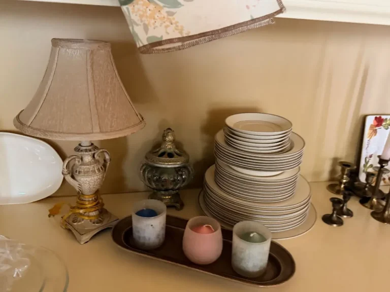 Item from the Packed Home by Busy Bees! estate sale in Scottsdale, AZ
