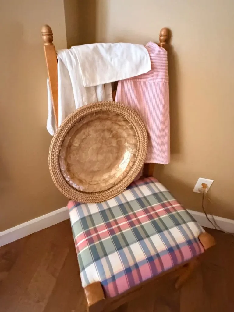 Item from the Packed Home by Busy Bees! estate sale in Scottsdale, AZ