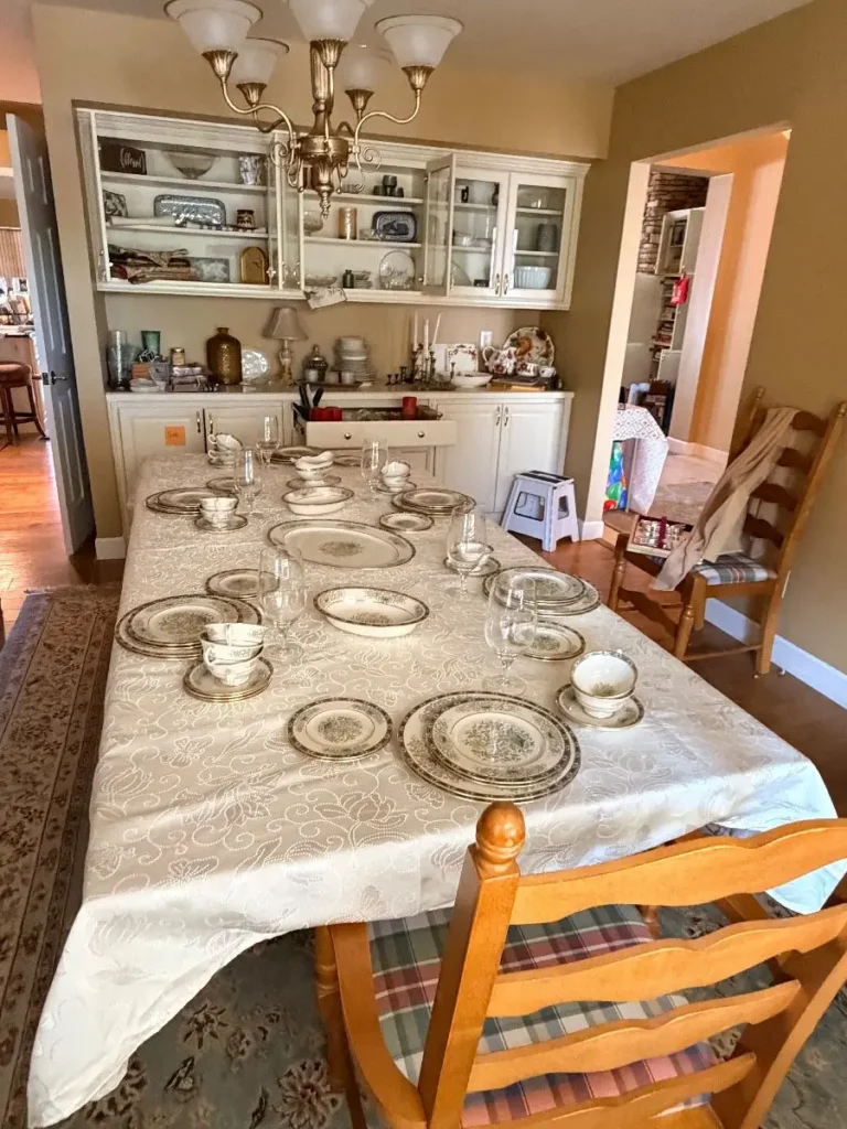 Item from the Packed Home by Busy Bees! estate sale in Scottsdale, AZ