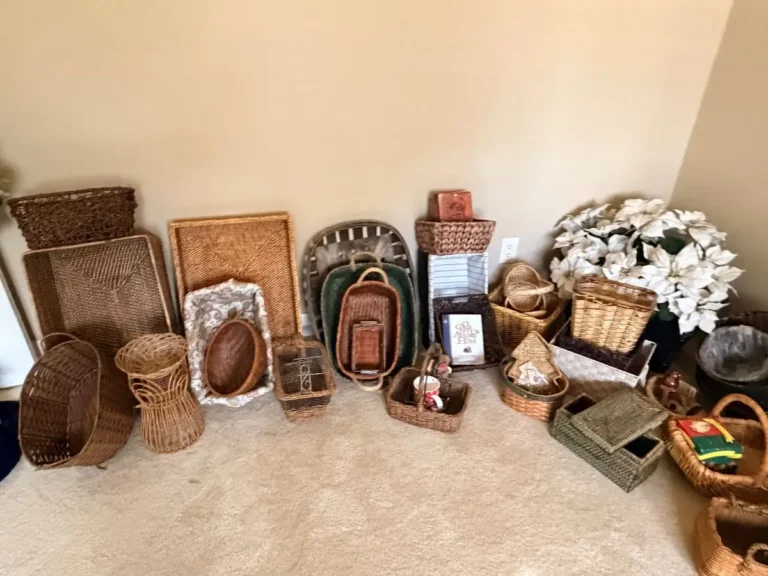 Item from the Packed Home by Busy Bees! estate sale in Scottsdale, AZ
