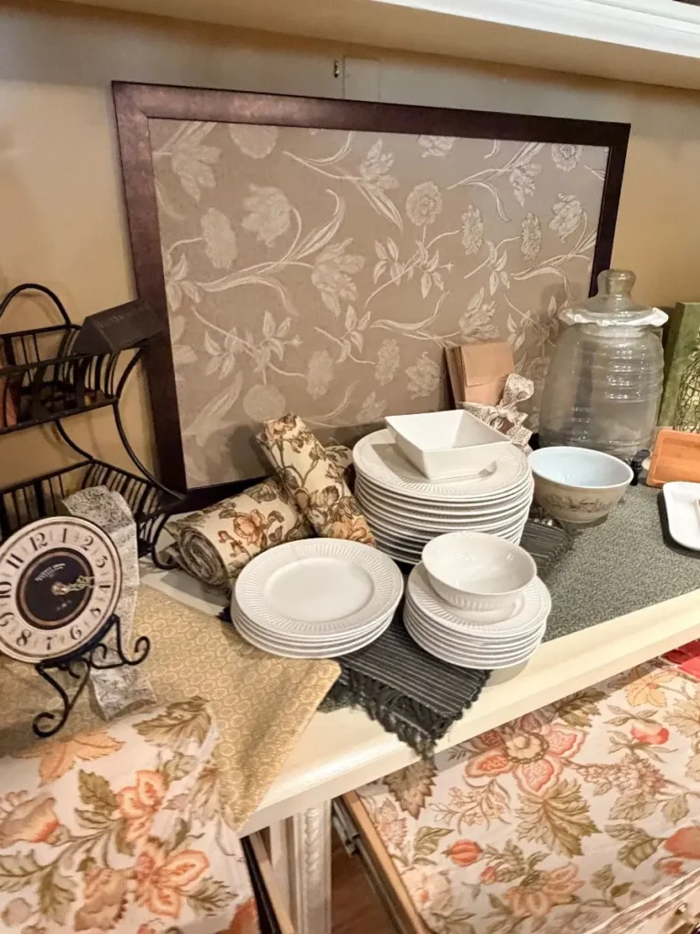 Item from the Packed Home by Busy Bees! estate sale in Scottsdale, AZ