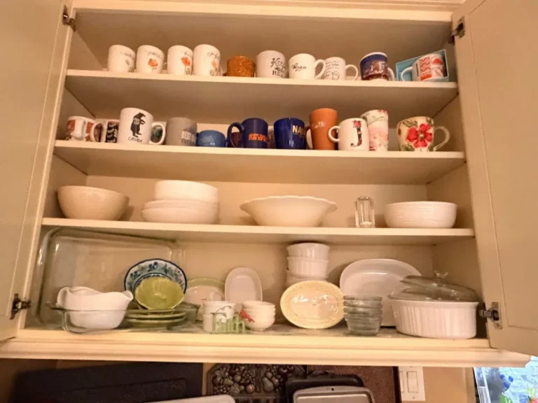 Item from the Packed Home by Busy Bees! estate sale in Scottsdale, AZ