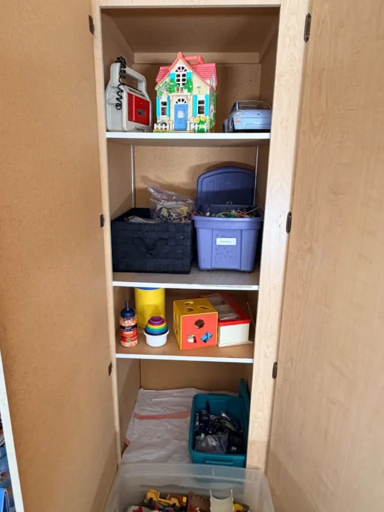 Item from the Packed Home by Busy Bees! estate sale in Scottsdale, AZ