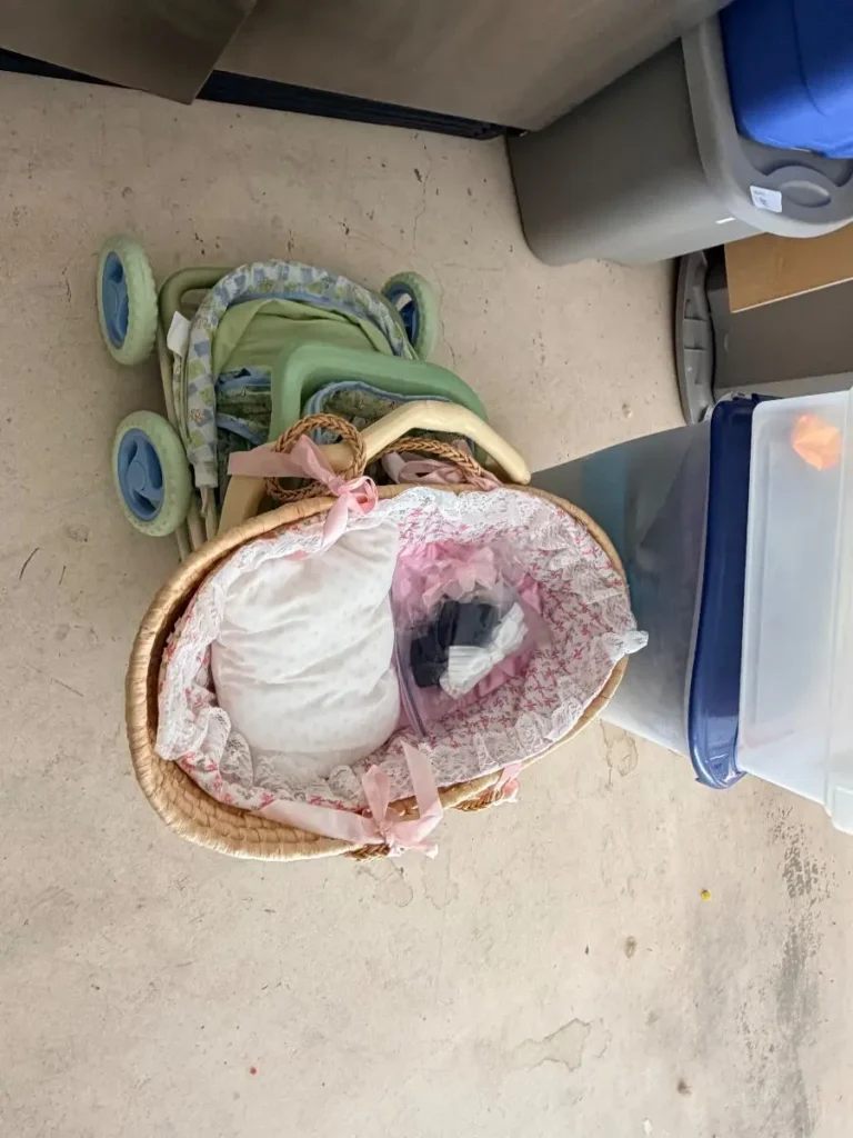 Item from the Packed Home by Busy Bees! estate sale in Scottsdale, AZ