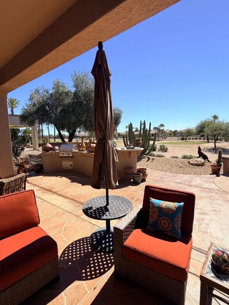 Item from the October Spectacular in Surprise with Busy Bees! estate sale in Surprise, AZ