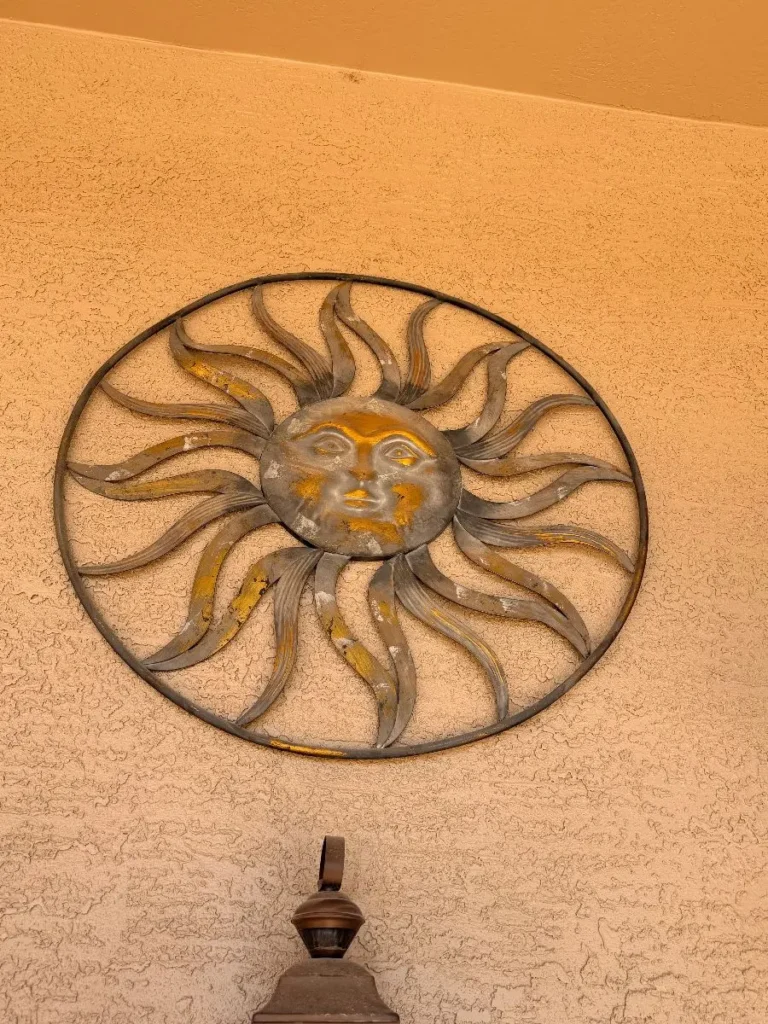 Item from the October Spectacular in Surprise with Busy Bees! estate sale in Surprise, AZ