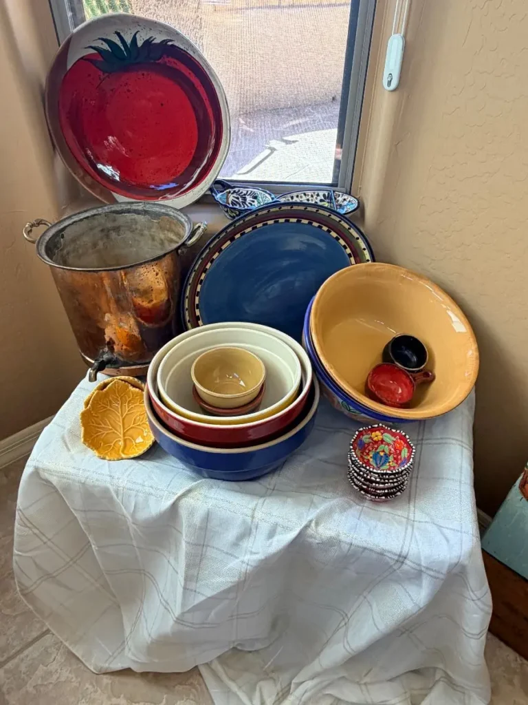 Item from the October Spectacular in Surprise with Busy Bees! estate sale in Surprise, AZ