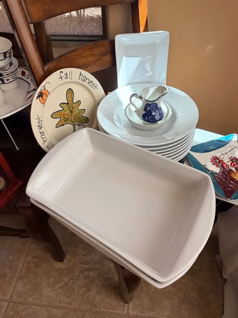 Item from the October Spectacular in Surprise with Busy Bees! estate sale in Surprise, AZ
