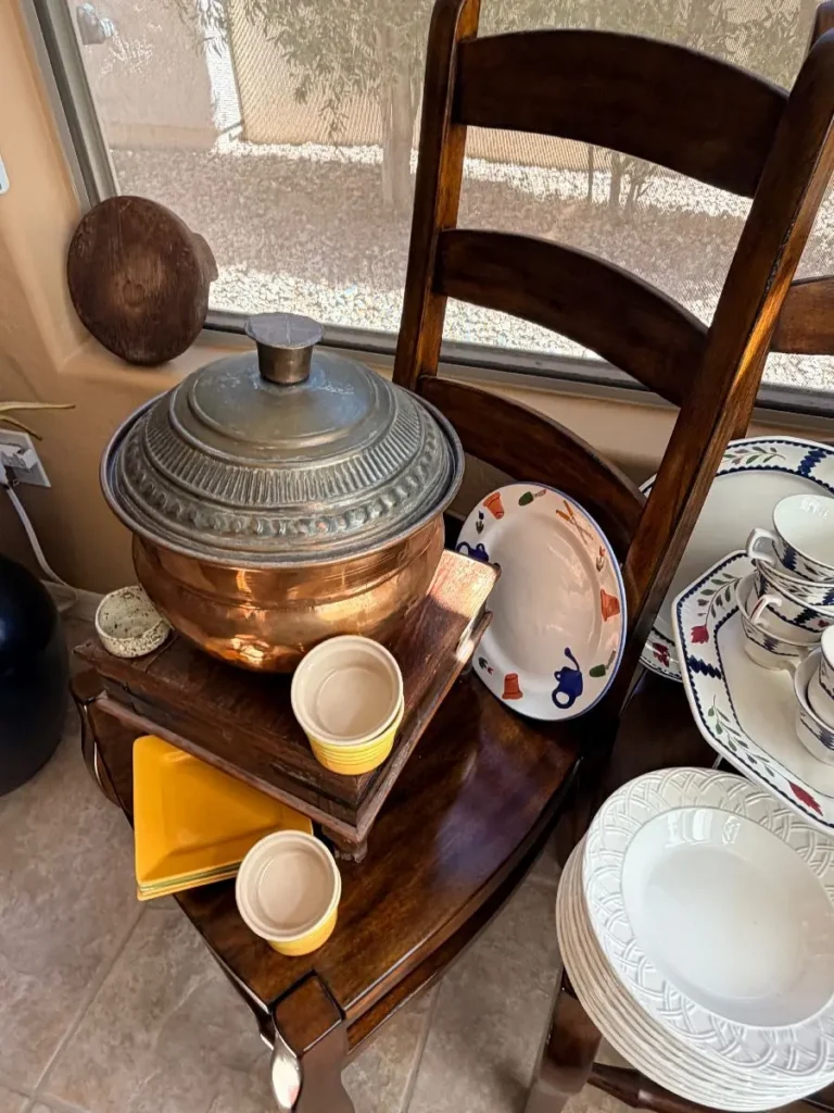 Item from the October Spectacular in Surprise with Busy Bees! estate sale in Surprise, AZ