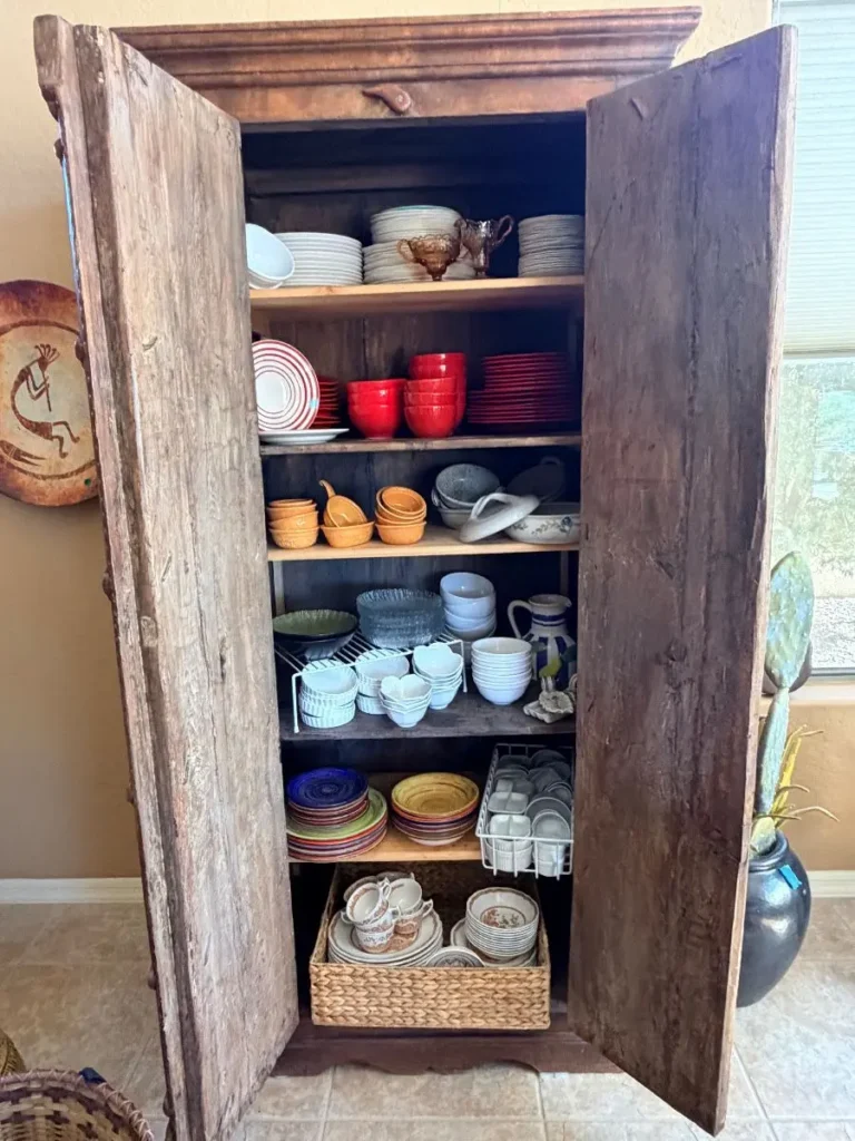 Item from the October Spectacular in Surprise with Busy Bees! estate sale in Surprise, AZ