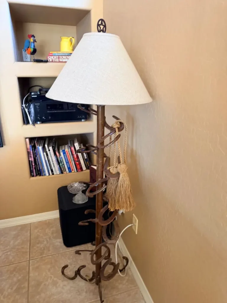 Item from the October Spectacular in Surprise with Busy Bees! estate sale in Surprise, AZ
