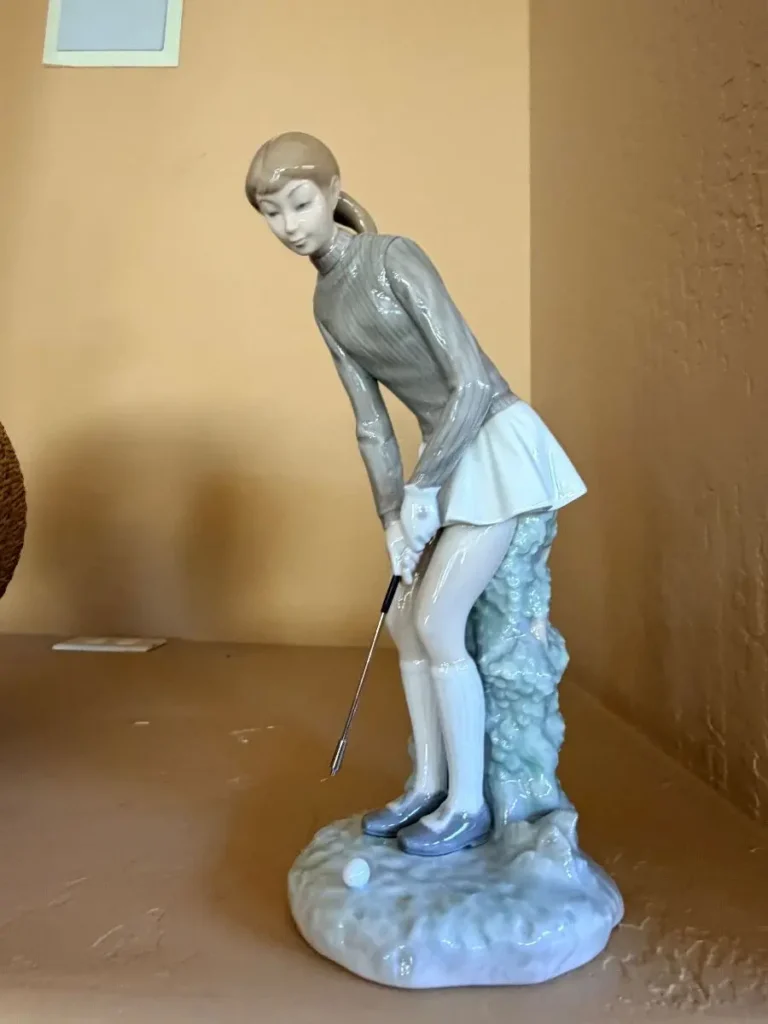 Item from the October Spectacular in Surprise with Busy Bees! estate sale in Surprise, AZ