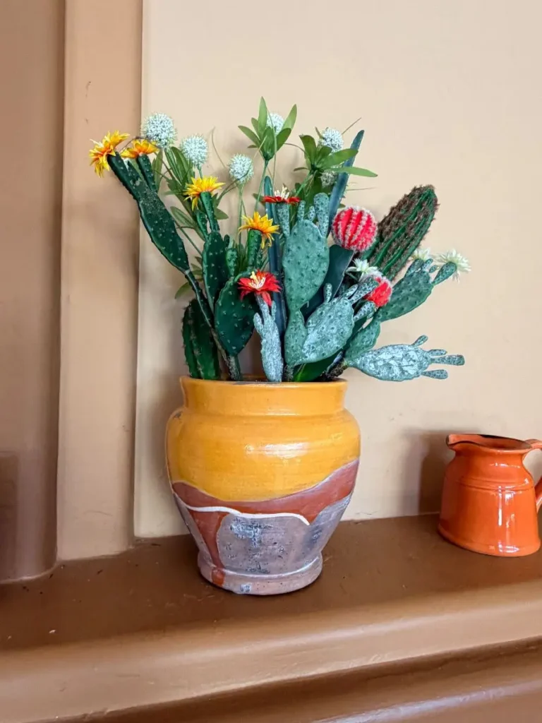 Item from the October Spectacular in Surprise with Busy Bees! estate sale in Surprise, AZ