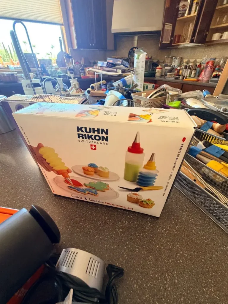 Item from the October Spectacular in Surprise with Busy Bees! estate sale in Surprise, AZ