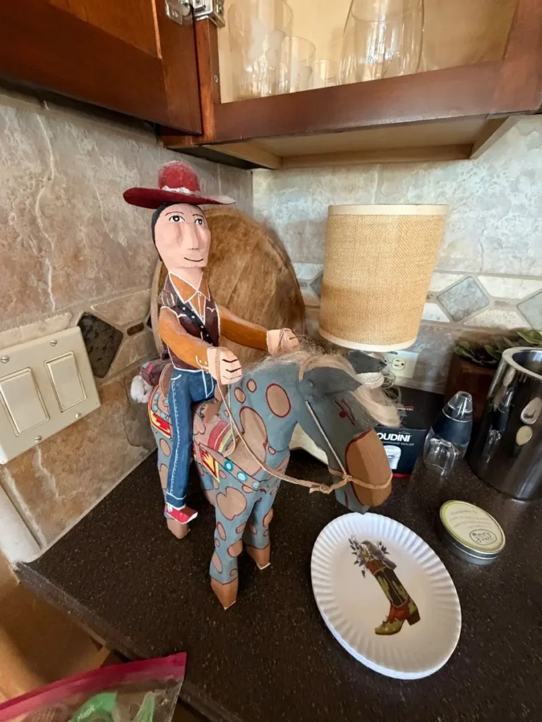 Item from the October Spectacular in Surprise with Busy Bees! estate sale in Surprise, AZ
