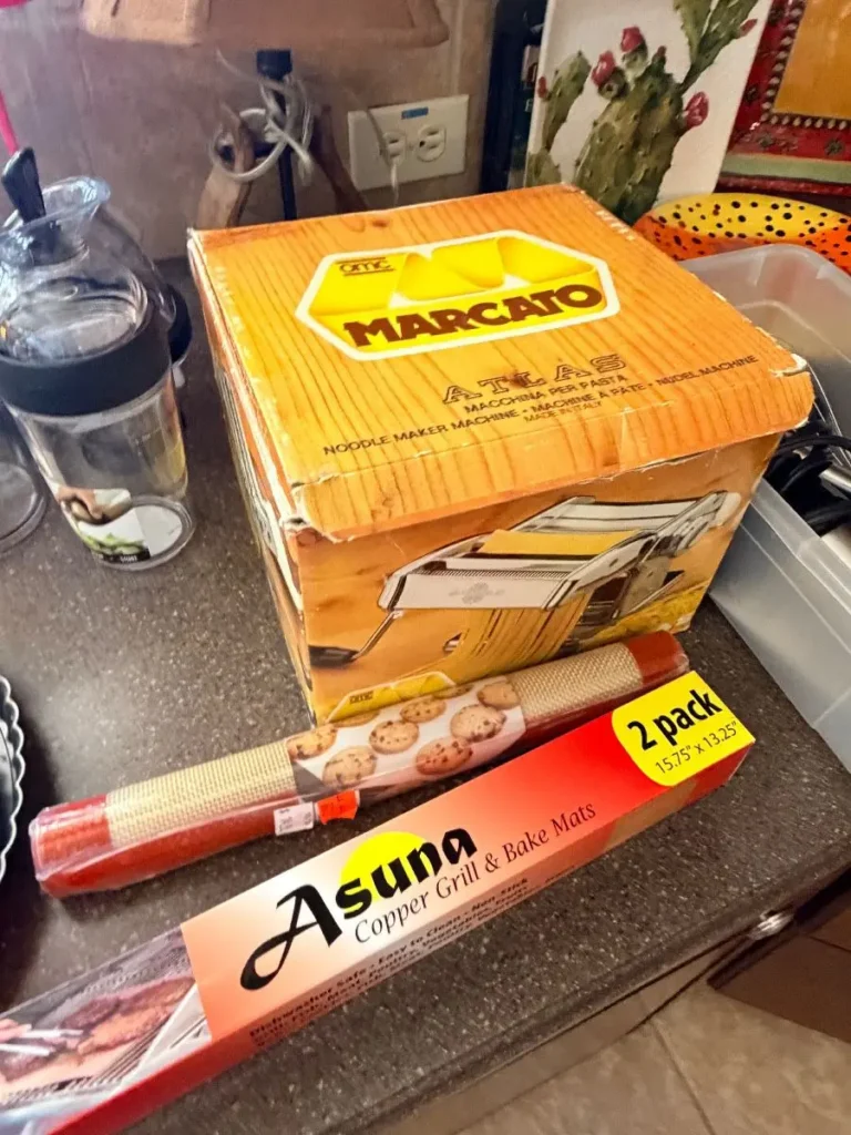 Item from the October Spectacular in Surprise with Busy Bees! estate sale in Surprise, AZ