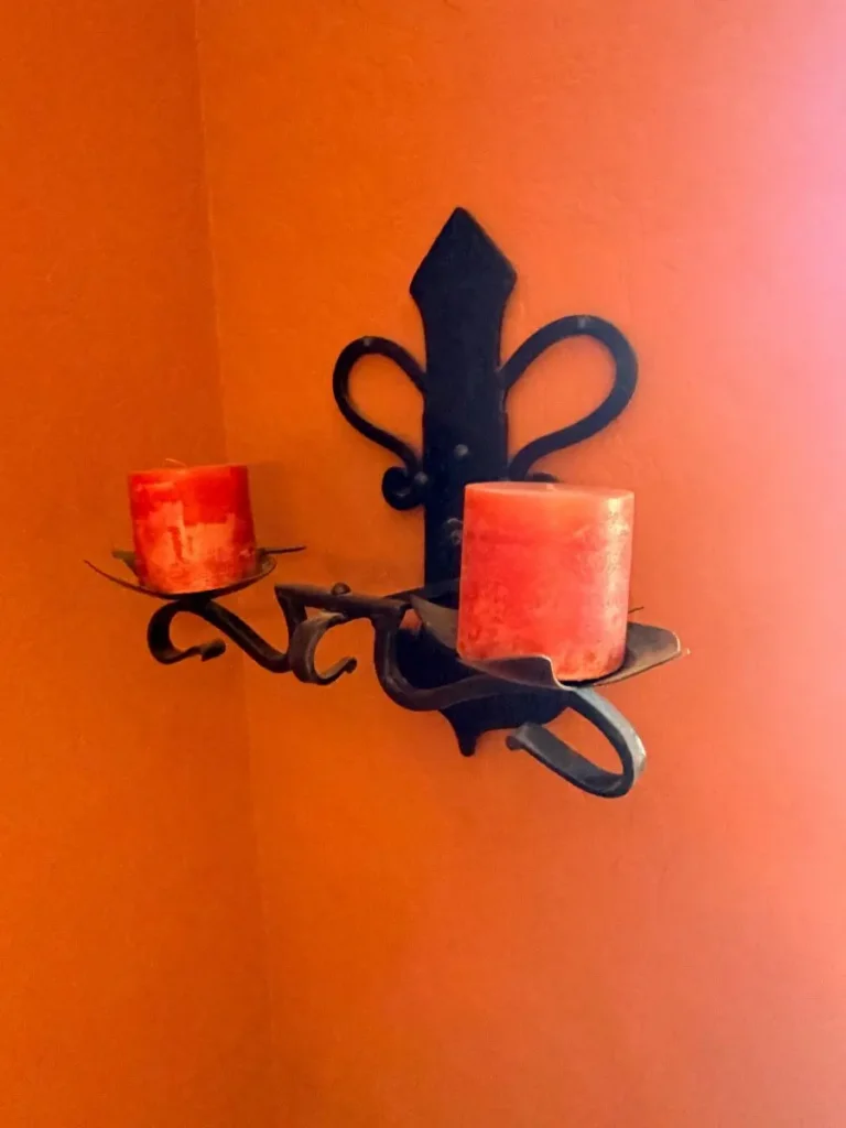 Item from the October Spectacular in Surprise with Busy Bees! estate sale in Surprise, AZ