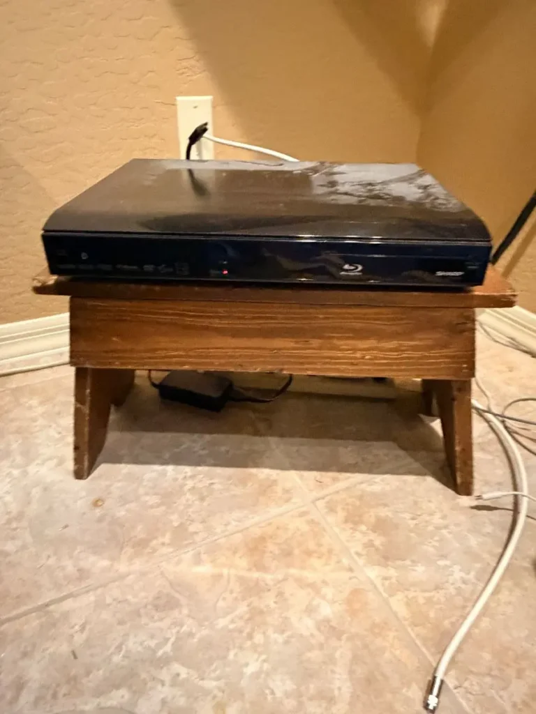 Item from the October Spectacular in Surprise with Busy Bees! estate sale in Surprise, AZ