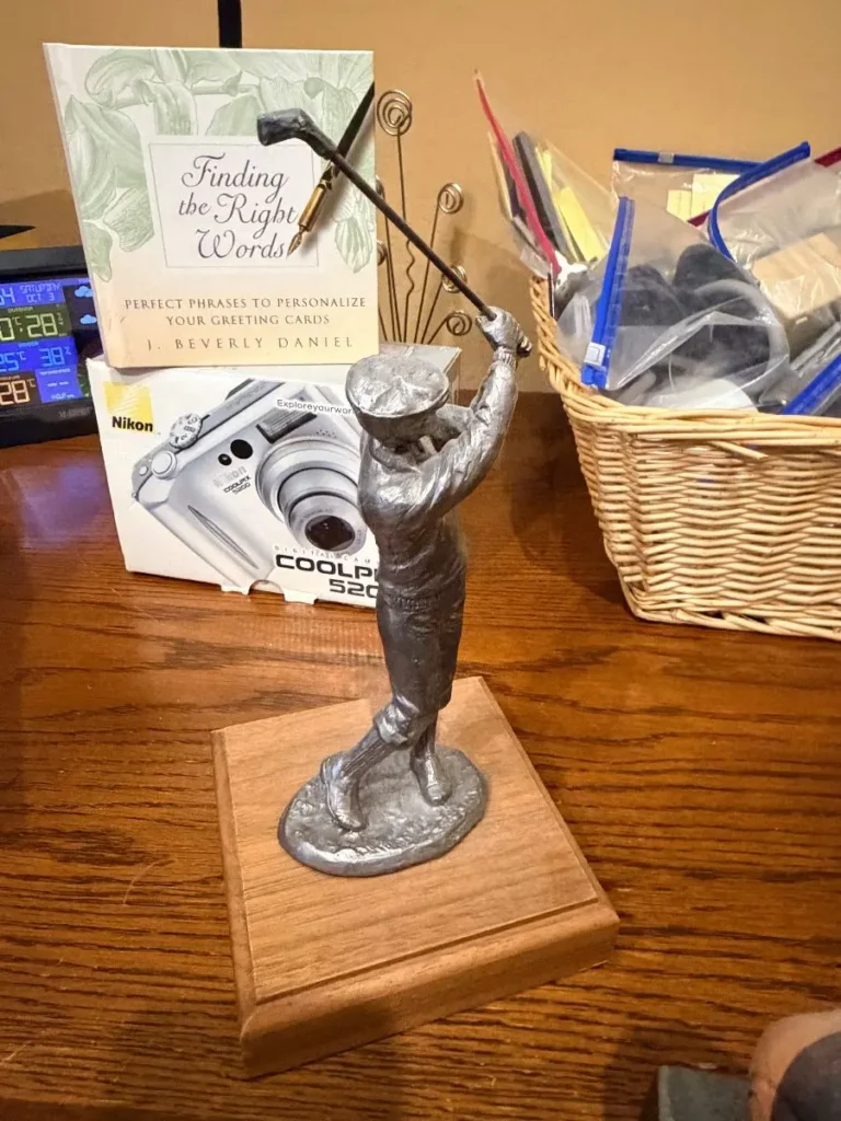 Item from the October Spectacular in Surprise with Busy Bees! estate sale in Surprise, AZ