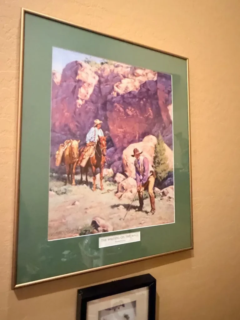 Item from the October Spectacular in Surprise with Busy Bees! estate sale in Surprise, AZ