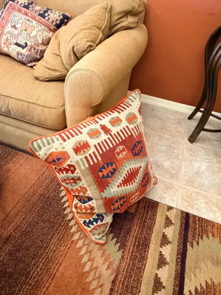 Item from the October Spectacular in Surprise with Busy Bees! estate sale in Surprise, AZ