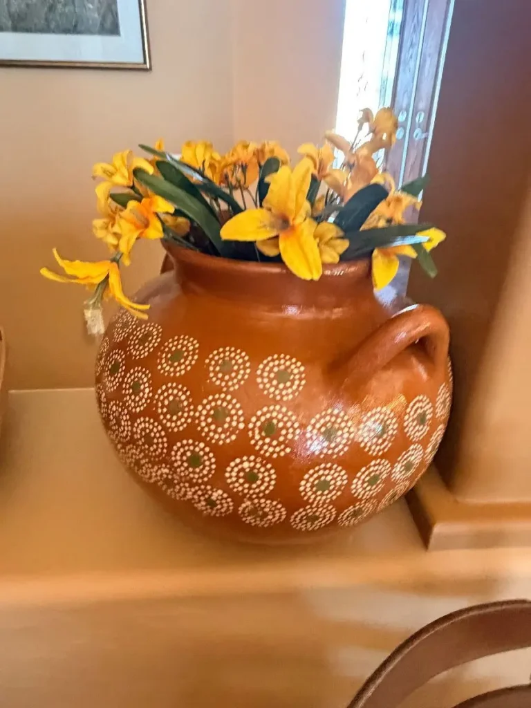 Item from the October Spectacular in Surprise with Busy Bees! estate sale in Surprise, AZ
