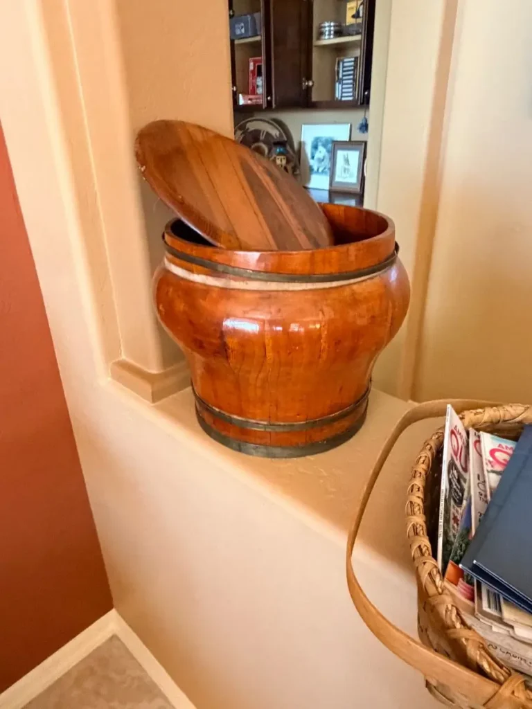 Item from the October Spectacular in Surprise with Busy Bees! estate sale in Surprise, AZ