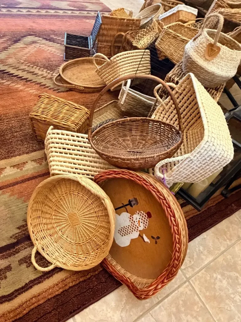 Item from the October Spectacular in Surprise with Busy Bees! estate sale in Surprise, AZ