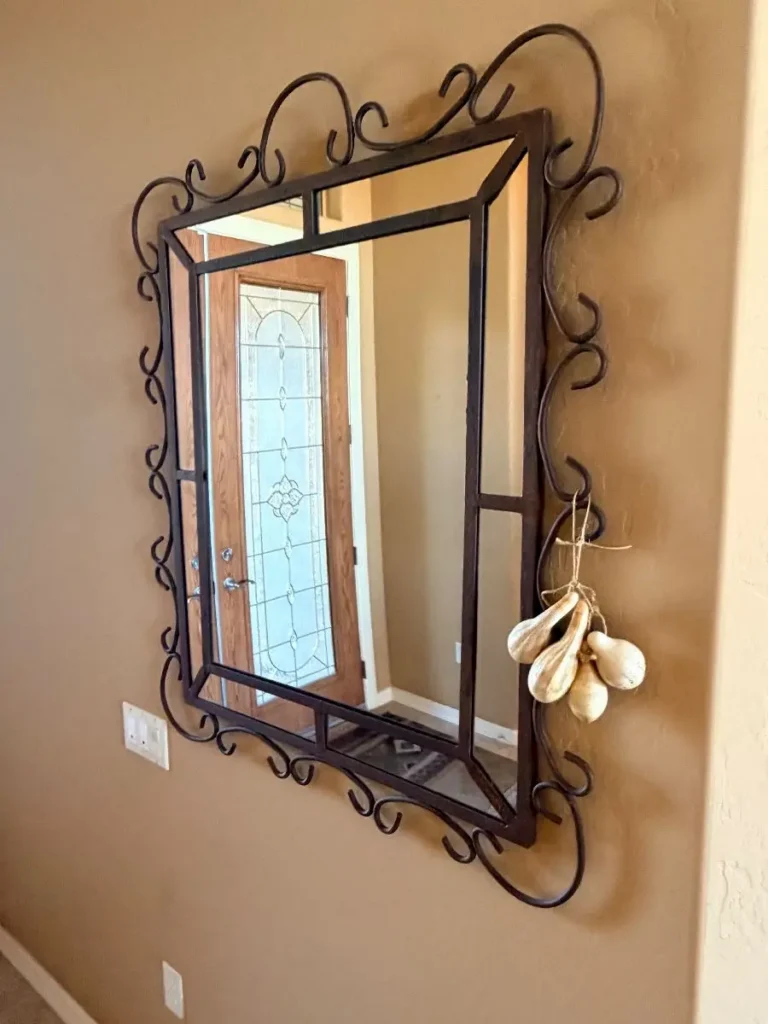 Item from the October Spectacular in Surprise with Busy Bees! estate sale in Surprise, AZ