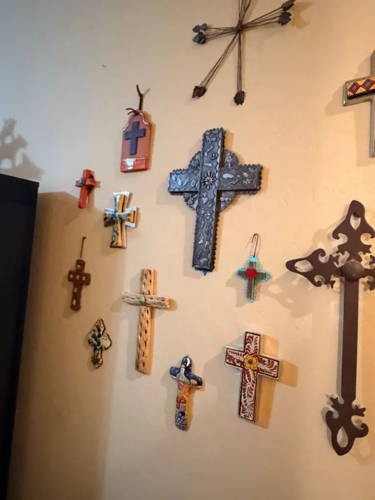 Item from the October Spectacular in Surprise with Busy Bees! estate sale in Surprise, AZ