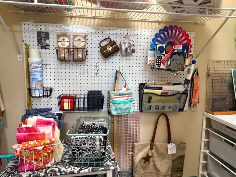 Item from the October Spectacular in Surprise with Busy Bees! estate sale in Surprise, AZ