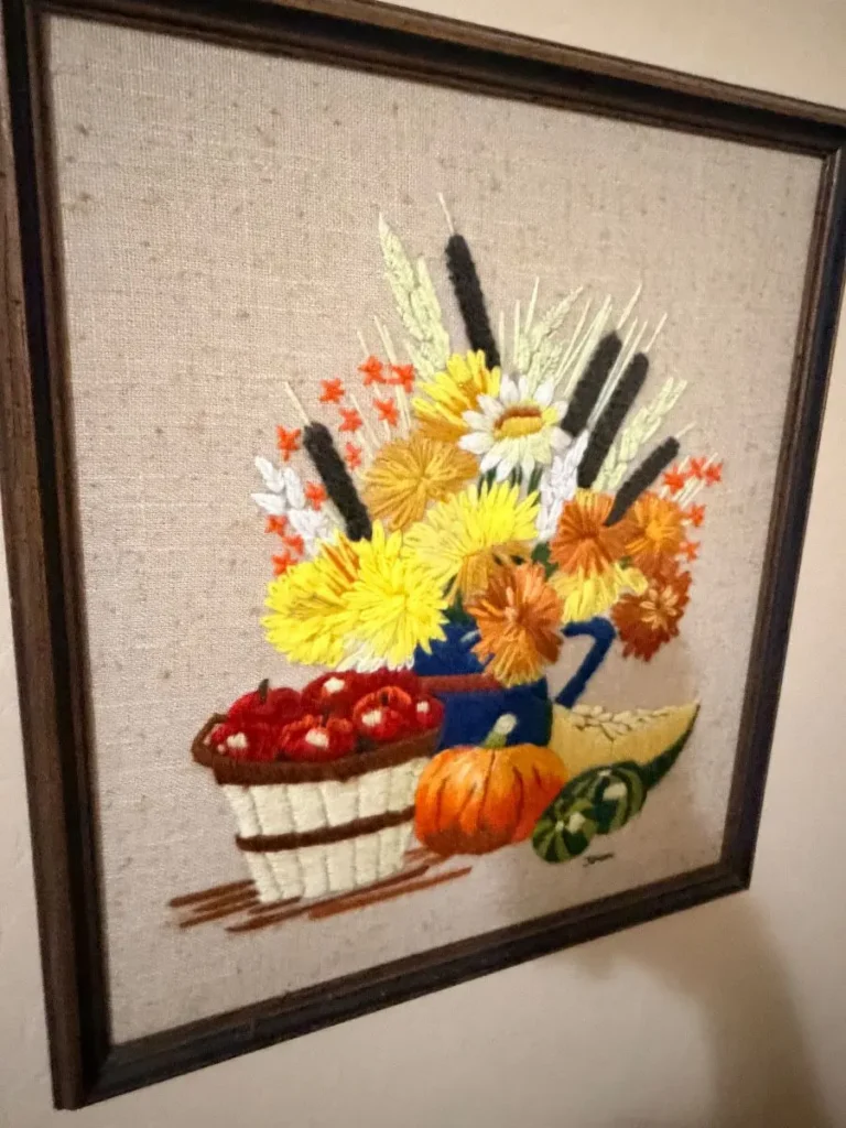 Item from the October Spectacular in Surprise with Busy Bees! estate sale in Surprise, AZ