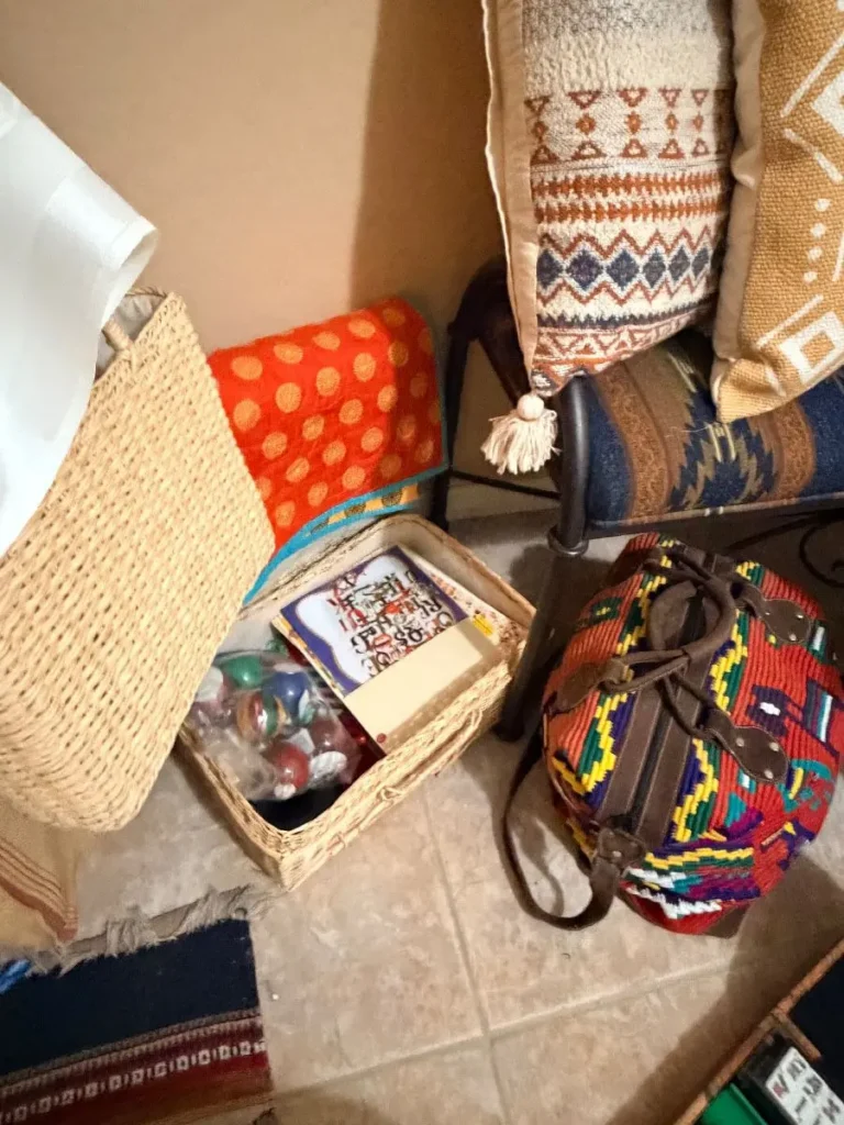 Item from the October Spectacular in Surprise with Busy Bees! estate sale in Surprise, AZ