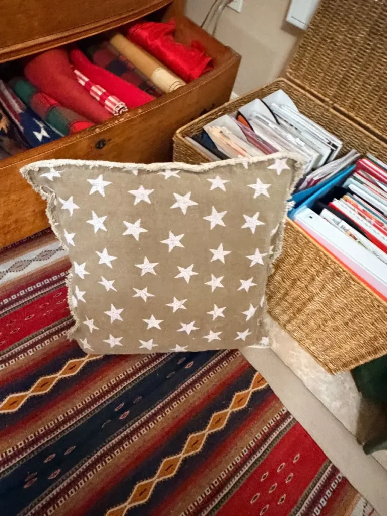 Item from the October Spectacular in Surprise with Busy Bees! estate sale in Surprise, AZ
