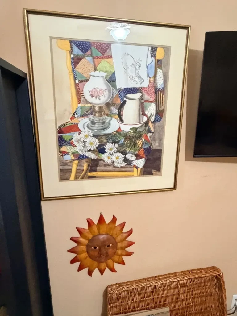 Item from the October Spectacular in Surprise with Busy Bees! estate sale in Surprise, AZ