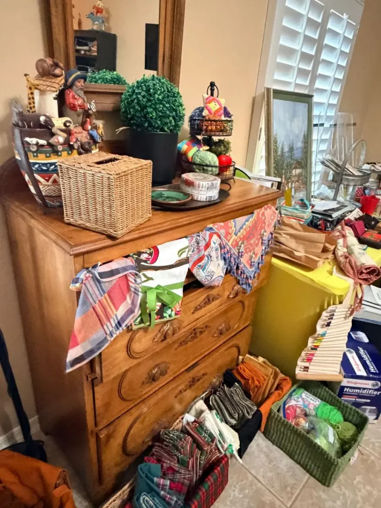 Item from the October Spectacular in Surprise with Busy Bees! estate sale in Surprise, AZ
