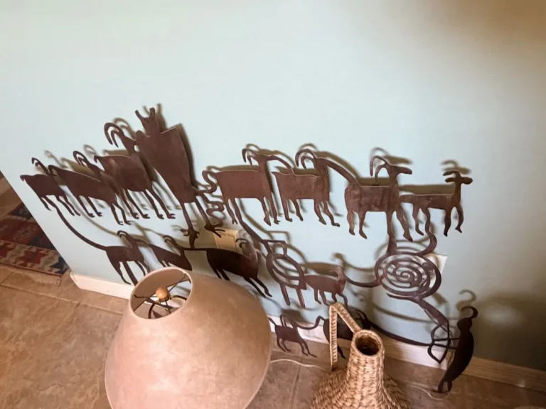 Item from the October Spectacular in Surprise with Busy Bees! estate sale in Surprise, AZ