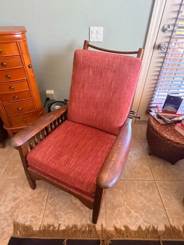 Item from the October Spectacular in Surprise with Busy Bees! estate sale in Surprise, AZ