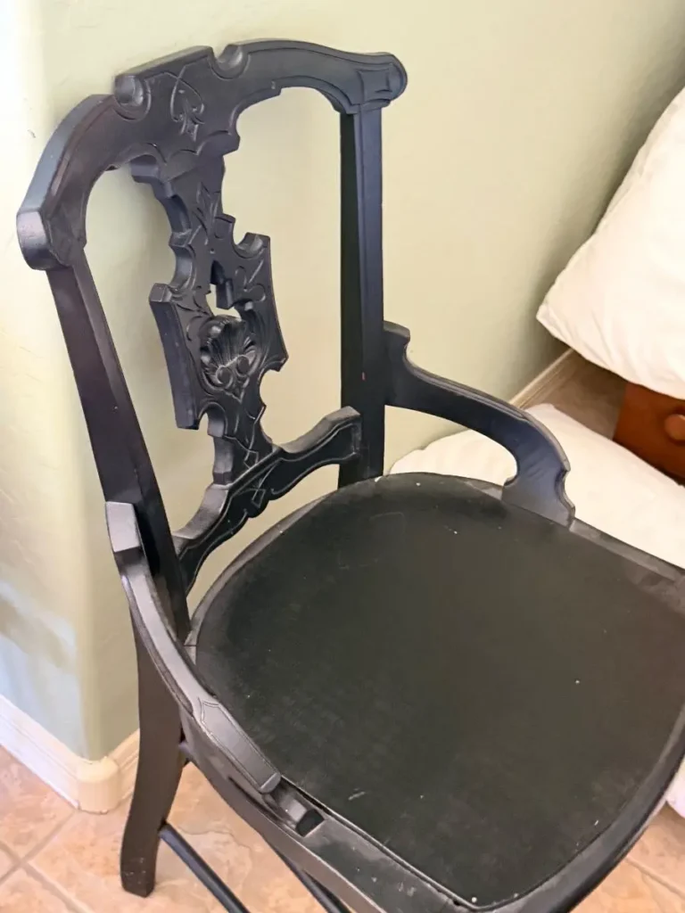 Item from the October Spectacular in Surprise with Busy Bees! estate sale in Surprise, AZ