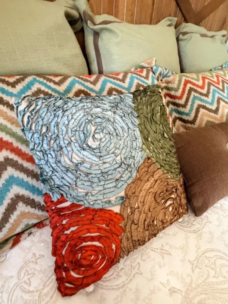 Item from the October Spectacular in Surprise with Busy Bees! estate sale in Surprise, AZ