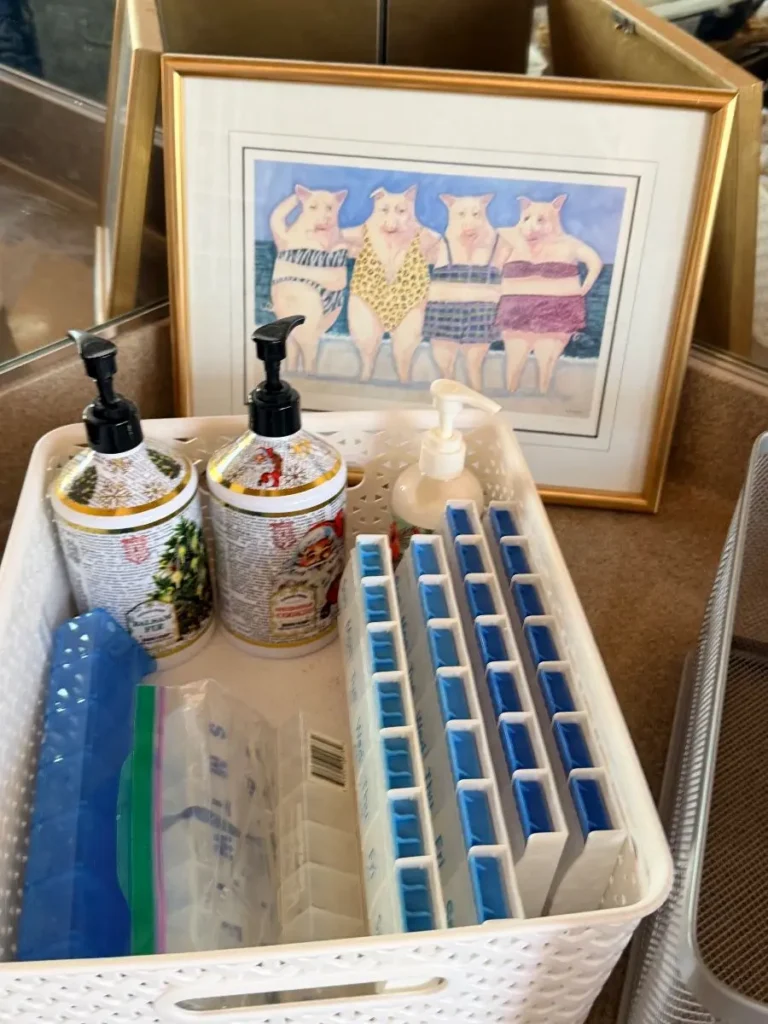 Item from the October Spectacular in Surprise with Busy Bees! estate sale in Surprise, AZ