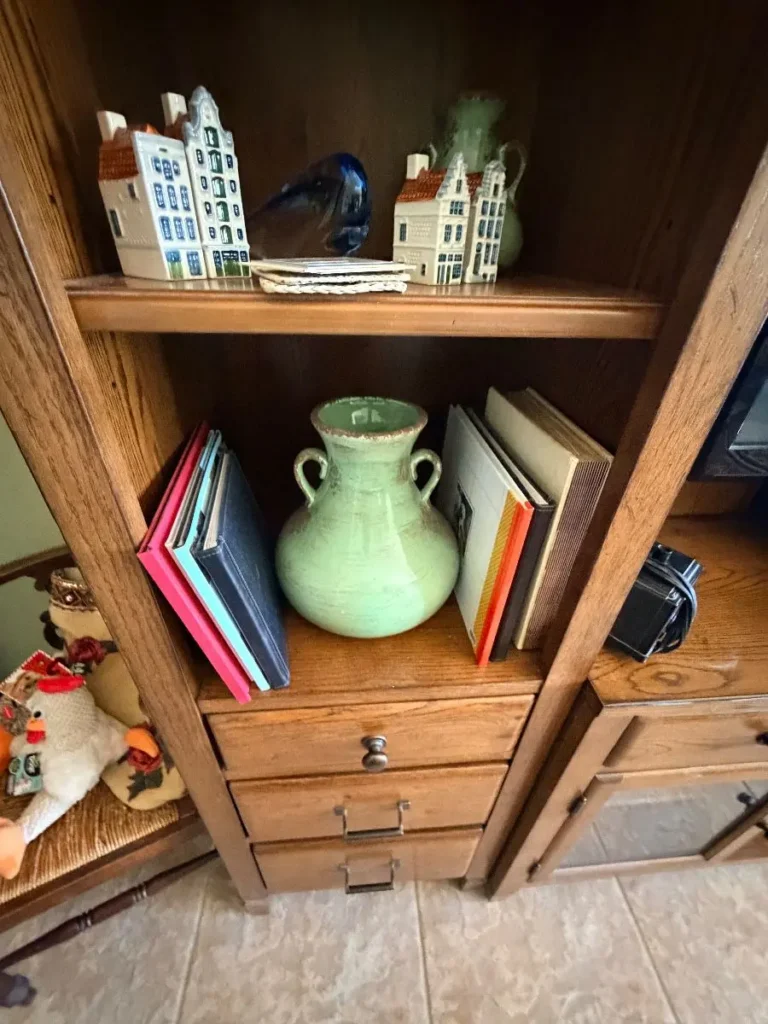 Item from the October Spectacular in Surprise with Busy Bees! estate sale in Surprise, AZ