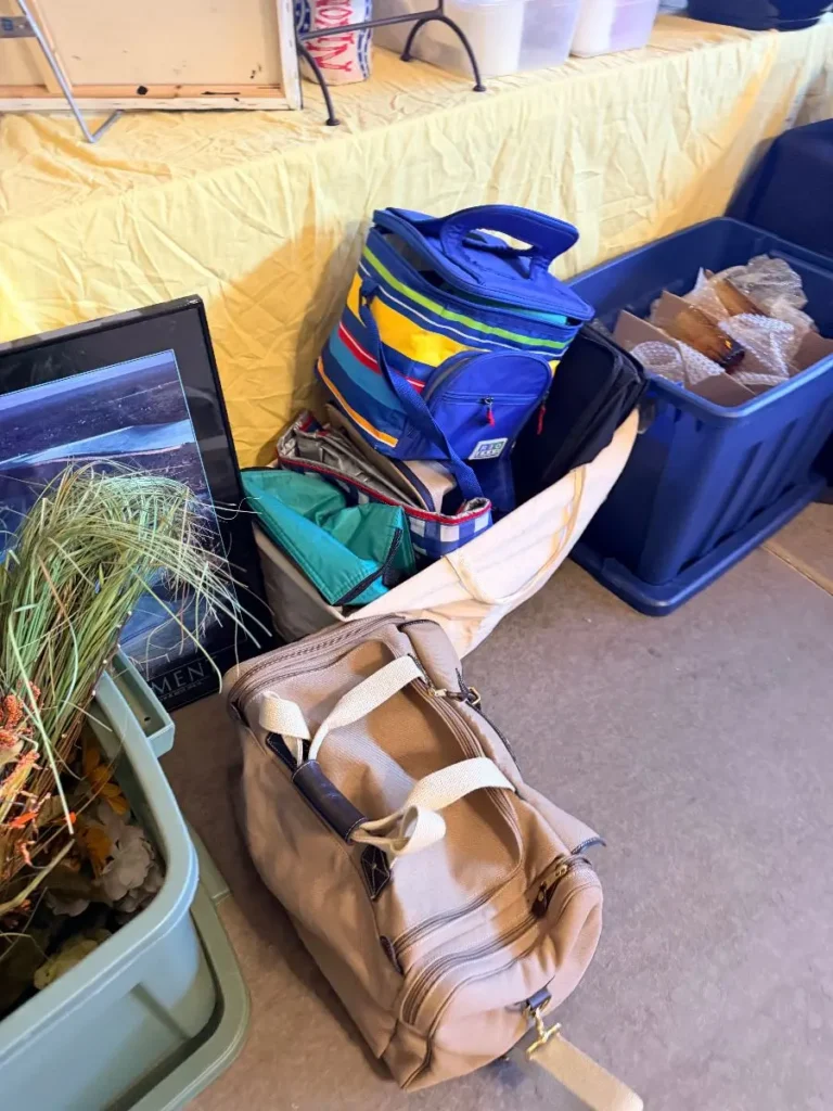Item from the October Spectacular in Surprise with Busy Bees! estate sale in Surprise, AZ