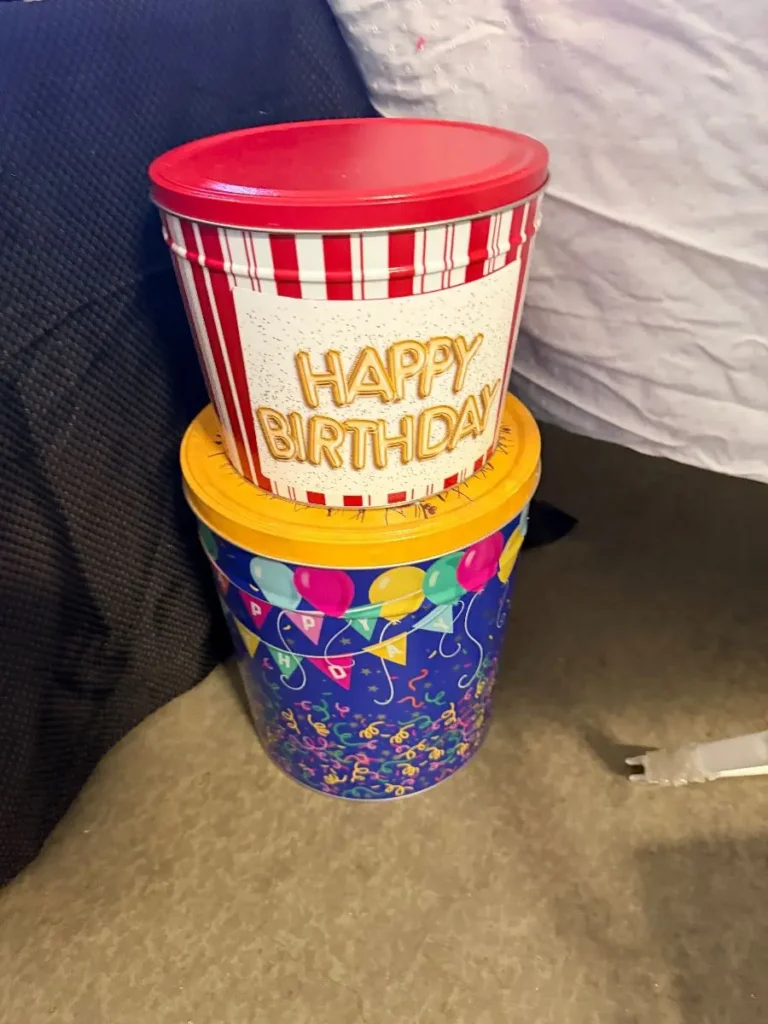 Item from the October Spectacular in Surprise with Busy Bees! estate sale in Surprise, AZ