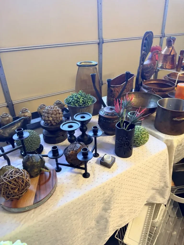 Item from the October Spectacular in Surprise with Busy Bees! estate sale in Surprise, AZ