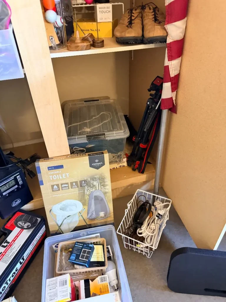 Item from the October Spectacular in Surprise with Busy Bees! estate sale in Surprise, AZ