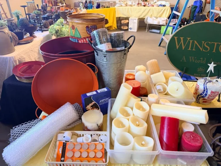 Item from the October Spectacular in Surprise with Busy Bees! estate sale in Surprise, AZ