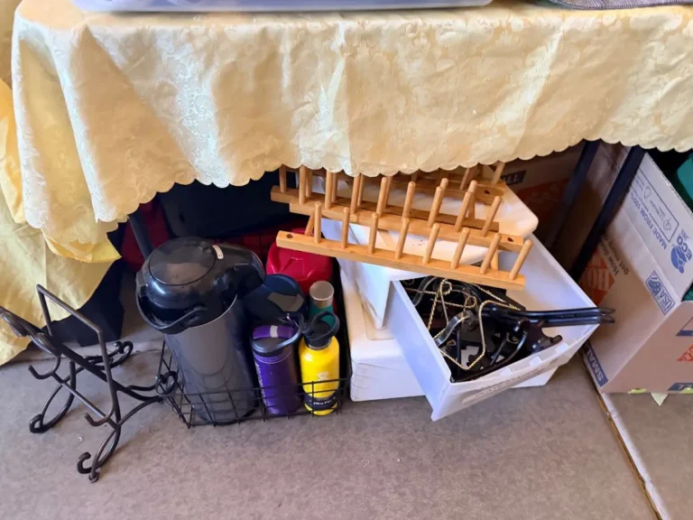 Item from the October Spectacular in Surprise with Busy Bees! estate sale in Surprise, AZ