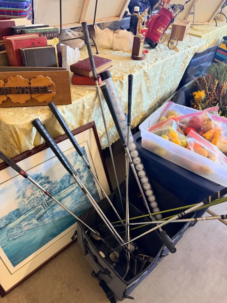 Item from the October Spectacular in Surprise with Busy Bees! estate sale in Surprise, AZ