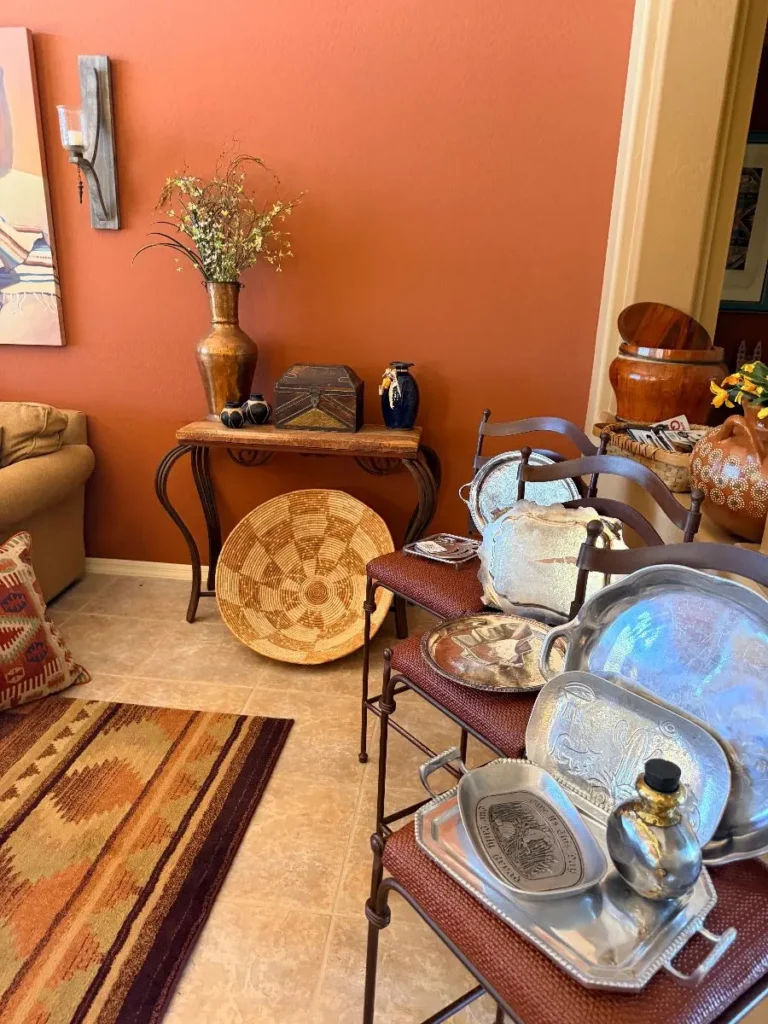 Item from the October Spectacular in Surprise with Busy Bees! estate sale in Surprise, AZ